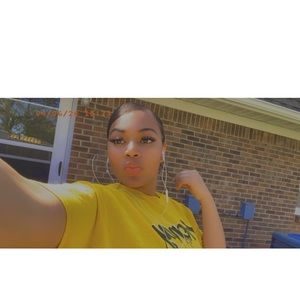 Meet your Posher, Dyani